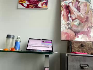 hawt_ass_milf's chat room