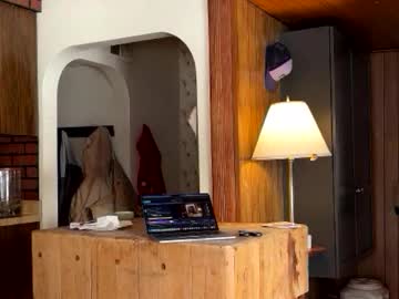 mommamia12's chat room