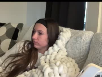 laylahlaylah1's chat room