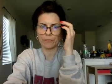 sweetriddance's chat room