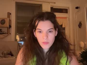 sky_lounge's chat room