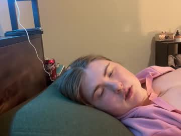 twinfl4m3ss's chat room