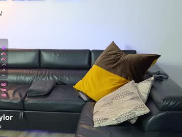 _taylormoon's chat room