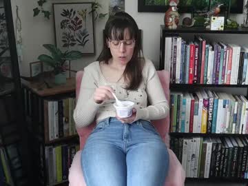 ellynaomi's chat room