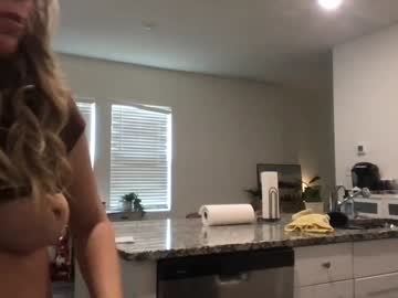 texas_blonde's chat room