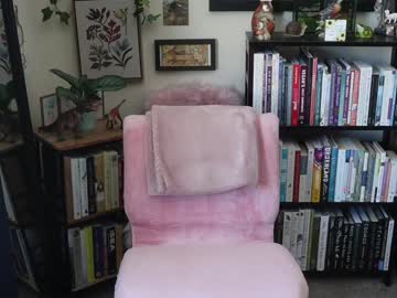 ellynaomi's chat room