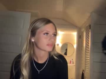 carlybora's chat room