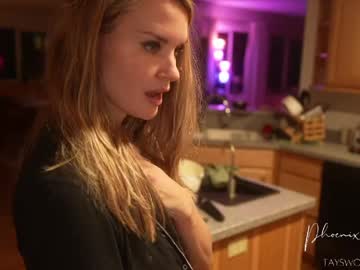 phoenix_taylor's chat room