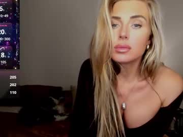 theselina_kyle's chat room