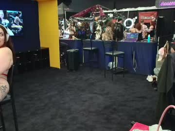 foxy_gamer's chat room