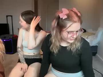 lolafae12's chat room