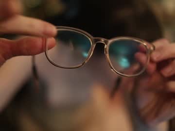 ellynaomi's chat room