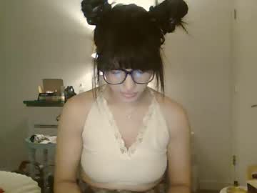 esoterickitten777's chat room