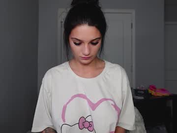 prettygirll23's chat room