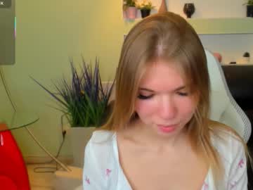 michafox's chat room