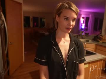 phoenix_taylor's chat room