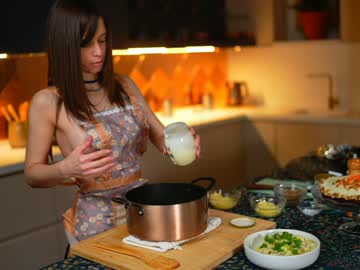 newchloe18's chat room