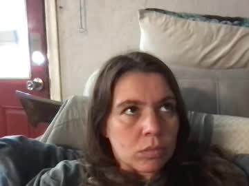 browneyedlady88's chat room