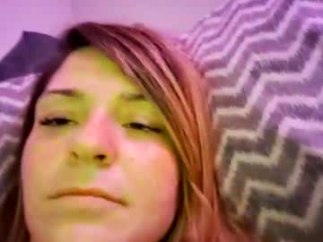 xkittymeowz's chat room