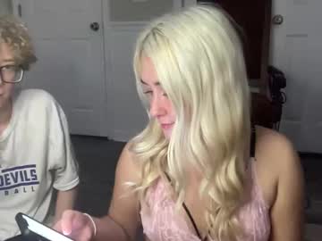 irispink1's chat room