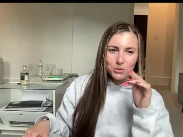 laylahlaylah1's chat room