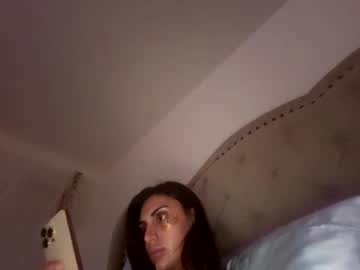 ella_ella_ella_ay's chat room