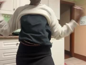 kinkycoupleinteracial's chat room