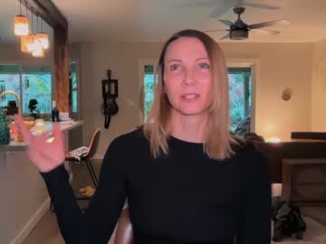 kaileeshy's chat room