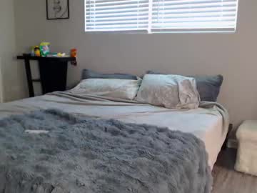 zoeemonroe's chat room