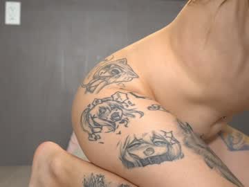 petite_fuck's chat room