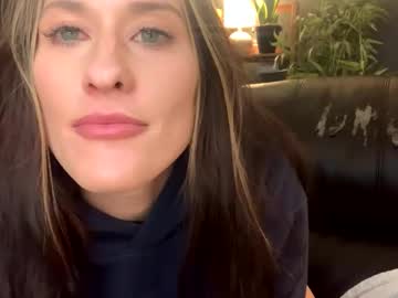 aliciacolette123's chat room