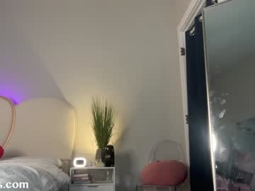 saraloverays's chat room