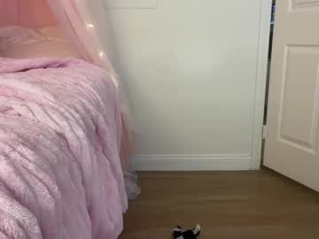 claraxoxo_'s chat room