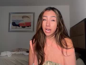 dollyrhodesss's chat room