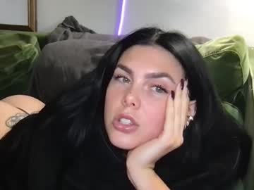 stacywithuu's chat room