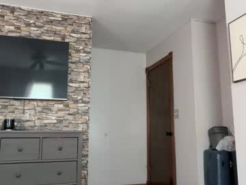 minahoneyy38's chat room