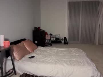 kendallmonroee's chat room