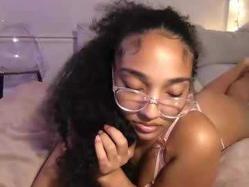 rosalinatoosexy's chat room