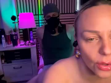 cumguzzlingskank's chat room