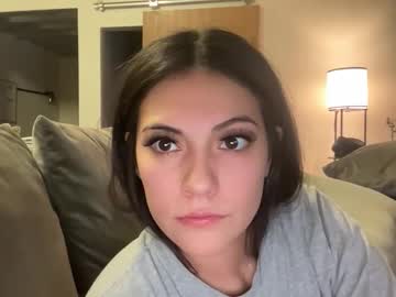 laylakitten4's chat room