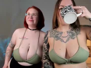 honeymoann's chat room