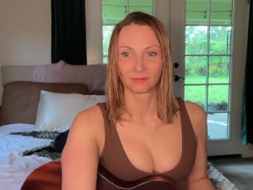 kaileeshy's chat room