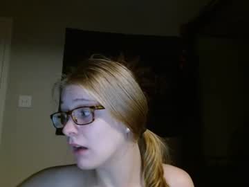 baeblondie's chat room