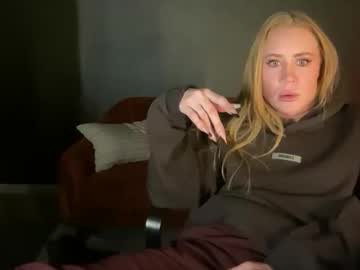 taylorxxxrae's chat room