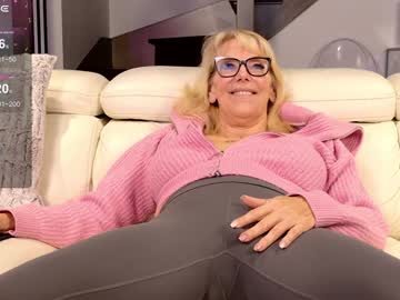 fitcougarcb's chat room