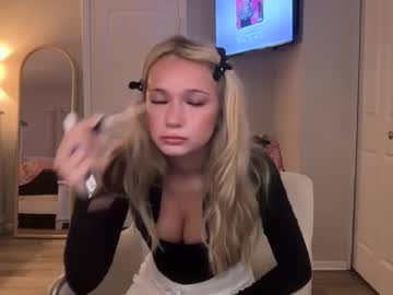 roxyrain2736's chat room