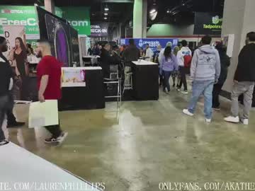 laurenphillips's chat room