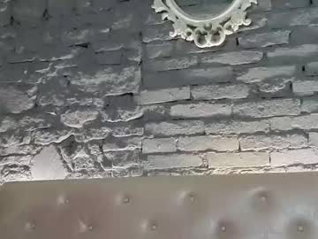 vixvixenn's chat room