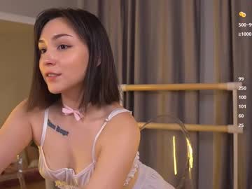 honeymoan_'s chat room