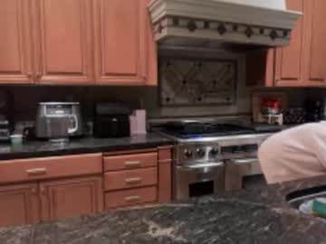 lunarose17's chat room